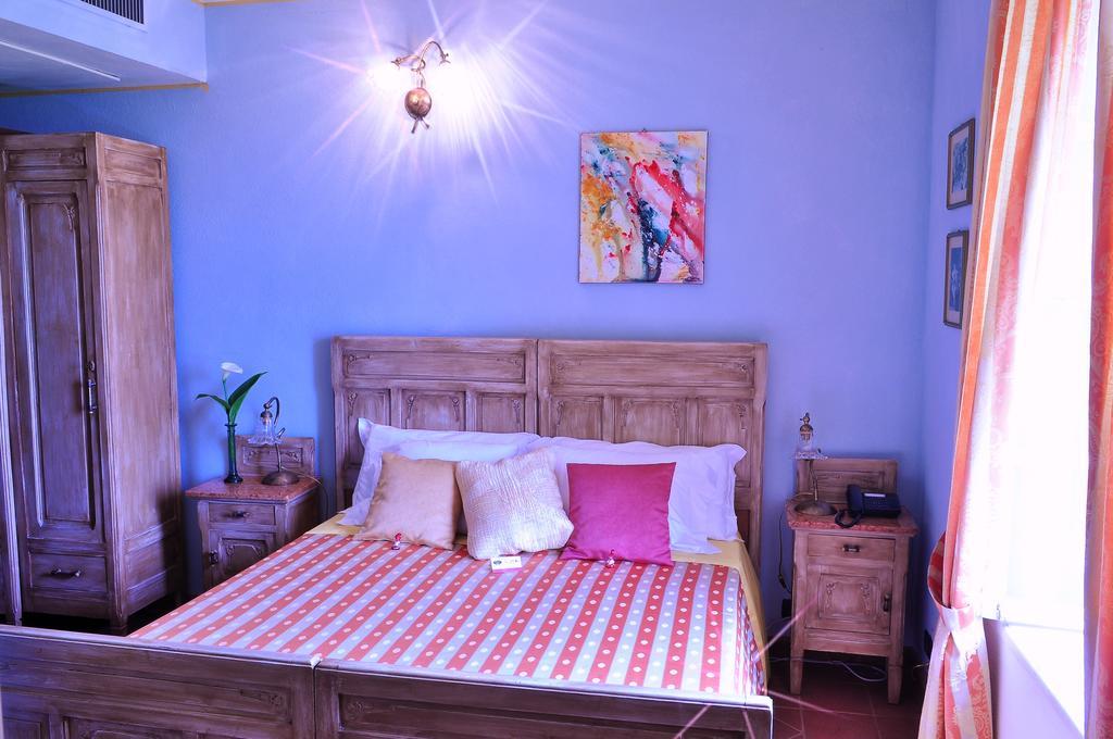 La Foresteria Del Castello - Wellness Hotel In Dimora Storica CastellʼAlfero Zimmer foto